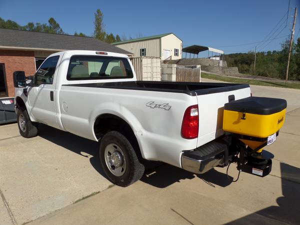 2009 Ford F250 Super Duty Regular Cab XL Pickup 2D 8ft! for sale in DeSoto, ND – photo 7
