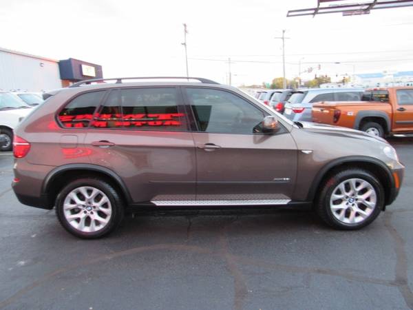 2013 BMW X5 AWD xDrive35i - cars & trucks - by dealer - vehicle... for sale in Rockford, IL – photo 10
