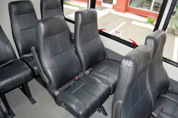 VERY NICE 2017 MODEL 15 PERSON MINI BUS....UNIT# 5634T for sale in Charlotte, NC – photo 15