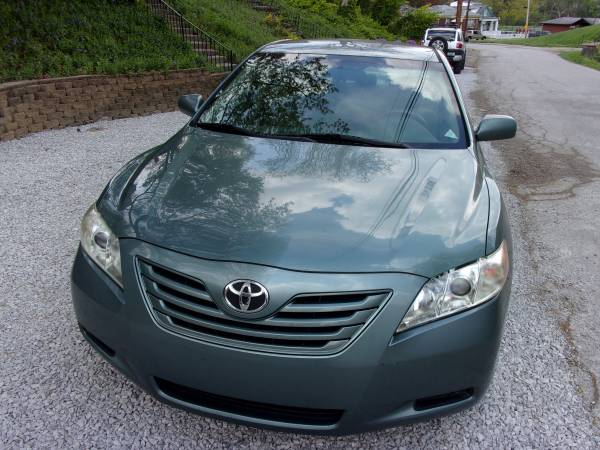 2009 Toyota Camry LE (runs perfect) - - by dealer for sale in Cincinnati, OH – photo 2