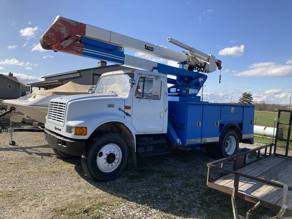 1999 IH4700 Bucket Truck for sale in Other, IN