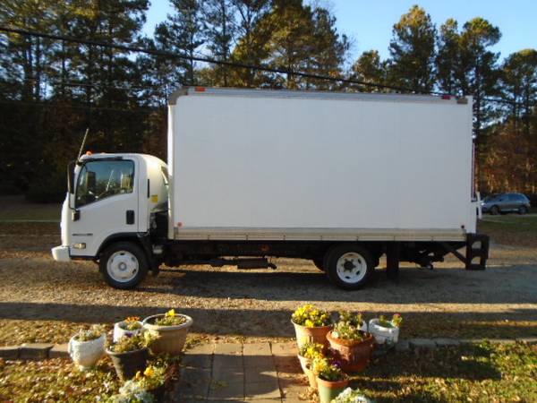 2009 ISUZU NPR HD BOX/LIFTGATE - cars & trucks - by dealer - vehicle... for sale in Cumming, GA – photo 3