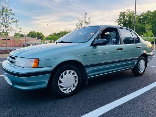 1994 Toyota Tercel DX 1 OWNER 4300 LOW MILES 5 SPEED GAS SAVER for sale in Marietta, GA – photo 2