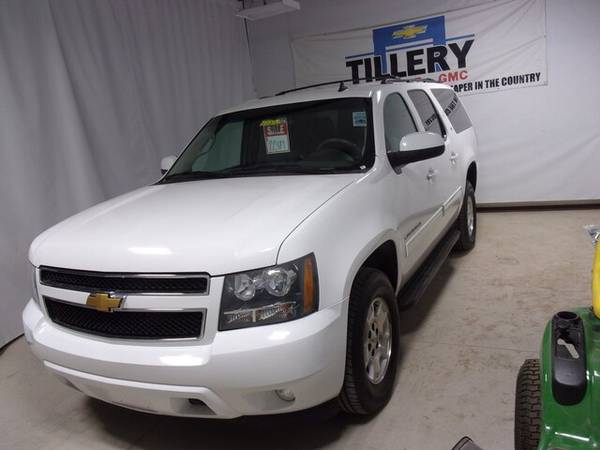 2013 Chevrolet Chevy Suburban LT - - by dealer for sale in Moriarty, NM – photo 4