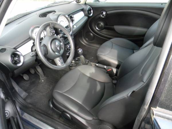 2011 Mini Cooper ONLY 55K Miles - cars & trucks - by dealer -... for sale in Bellevue, WA – photo 2