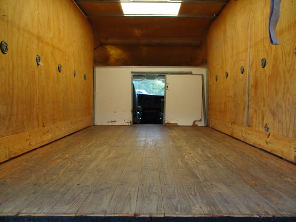 2010 Chevrolet Express Commercial Cutaway 3500 14 FOOT BOX TRUCK for sale in South Amboy, MD – photo 15