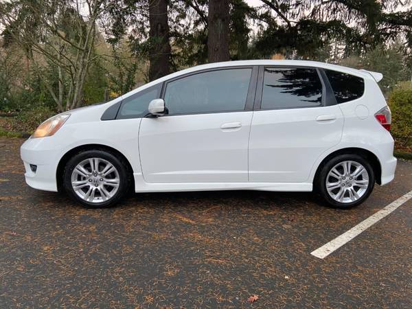 2010 Honda Fit 5dr HB Auto Sport - cars & trucks - by dealer -... for sale in Beaverton, OR – photo 3