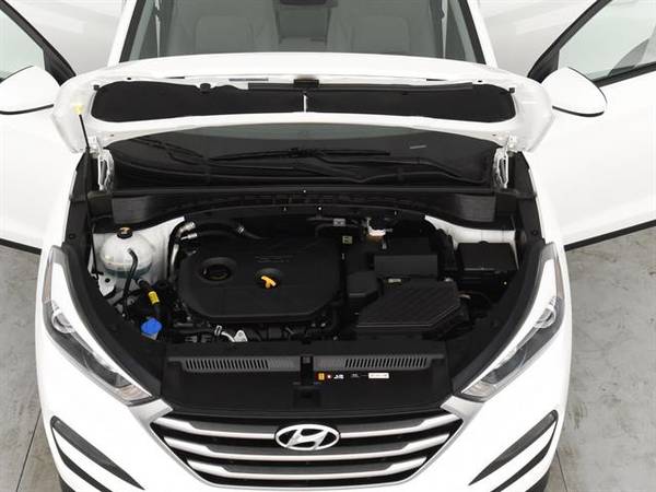 2018 Hyundai Tucson SEL Sport Utility 4D suv White - FINANCE ONLINE for sale in Baltimore, MD – photo 4