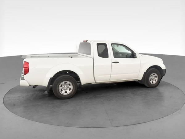 2019 Nissan Frontier King Cab S Pickup 2D 6 ft pickup White -... for sale in Austin, TX – photo 12