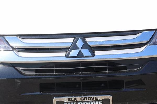 2018 Mitsubishi Outlander Es - - by dealer - vehicle for sale in Elk Grove, CA – photo 3