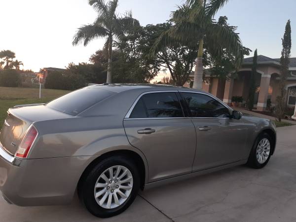 2014 Chrysler 300 for sale in Cape Coral, FL – photo 8