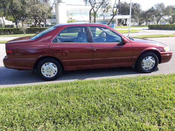 Toyota Camry LE 113k original miles - cars & trucks - by owner -... for sale in Boca Raton, FL – photo 8