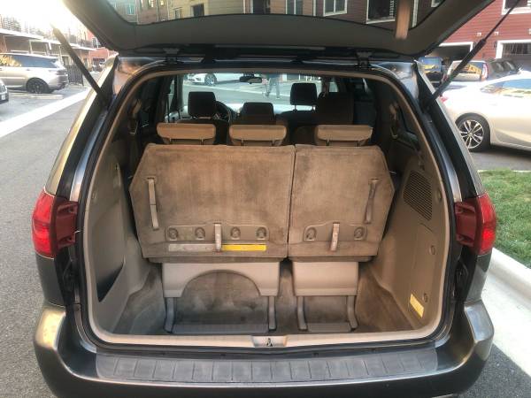05 Toyota Sienna LE - cars & trucks - by owner - vehicle automotive... for sale in Alexandria, District Of Columbia – photo 10