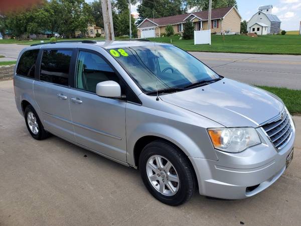 2010 CHRYSLER TOWN & COUNTRY TOURING *Save Thousands* Financing... for sale in Traer, IA – photo 6