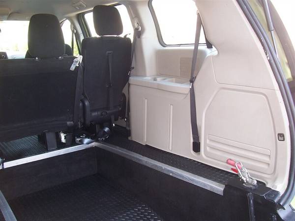 2014 Dodge Grand Caravan SE Wheelchair Handicap Mobility Van - cars... for sale in phoenix, NM – photo 12