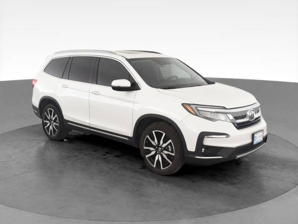 2020 Honda Pilot Touring Sport Utility 4D suv White - FINANCE ONLINE... for sale in Washington, District Of Columbia – photo 15