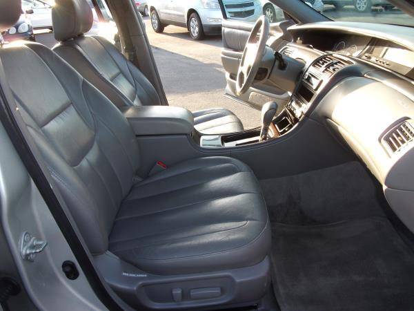 2002 TOYOTA AVALON LEATHER SEATS - - by dealer for sale in Modesto, CA – photo 12