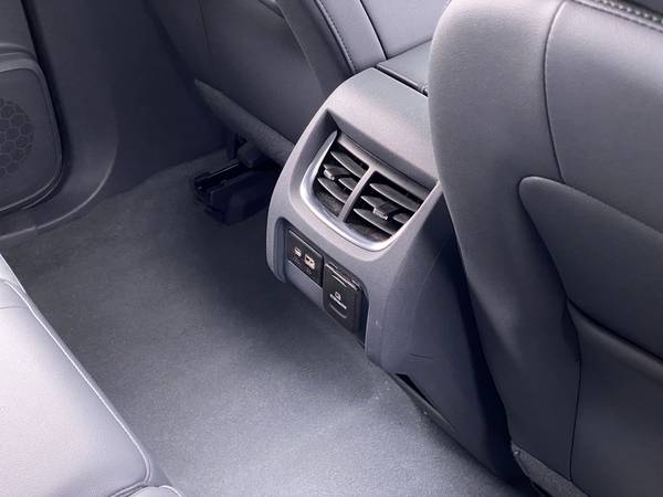 2020 Chevy Chevrolet Blazer 3LT Sport Utility 4D suv Silver -... for sale in Wayzata, MN – photo 21