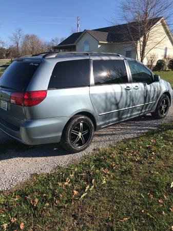 2004 Toyota Sienna - cars & trucks - by owner - vehicle automotive... for sale in Berea, KY – photo 4