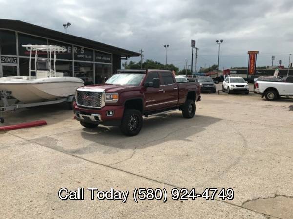 2015 GMC Sierra 2500HD available WiFi 4WD Crew Cab 153.7" Denali for sale in Durant, OK – photo 2