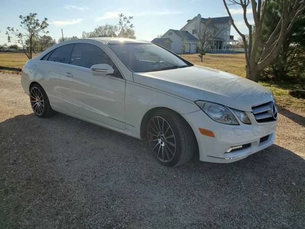 2010 Mercedes E350 coupe - cars & trucks - by dealer - vehicle... for sale in Denton, TX – photo 4