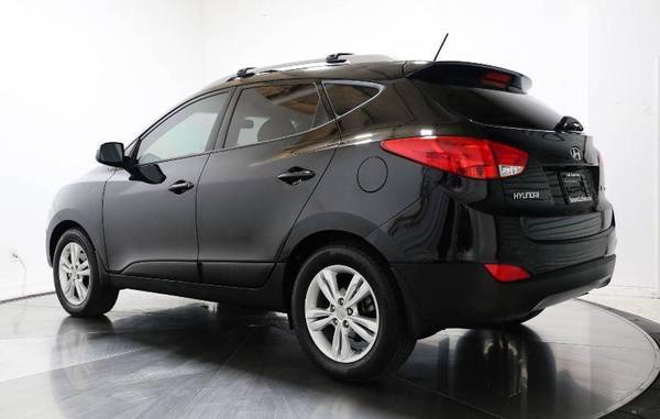 2012 Hyundai Tucson Limited - cars & trucks - by dealer - vehicle... for sale in Sarasota, FL – photo 3