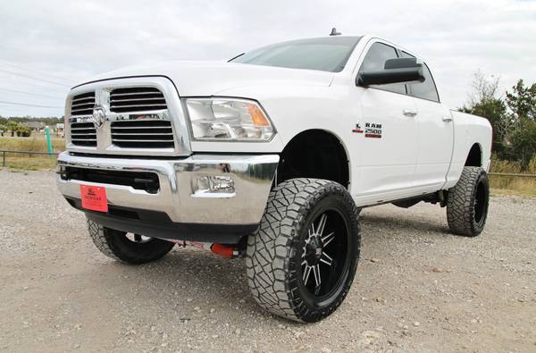2015 RAM 2500 SLT 4X4*CUMMINS*LIFTED*NAV*BACK UP CAMERA*NITTO*XD... for sale in Liberty Hill, IN – photo 2