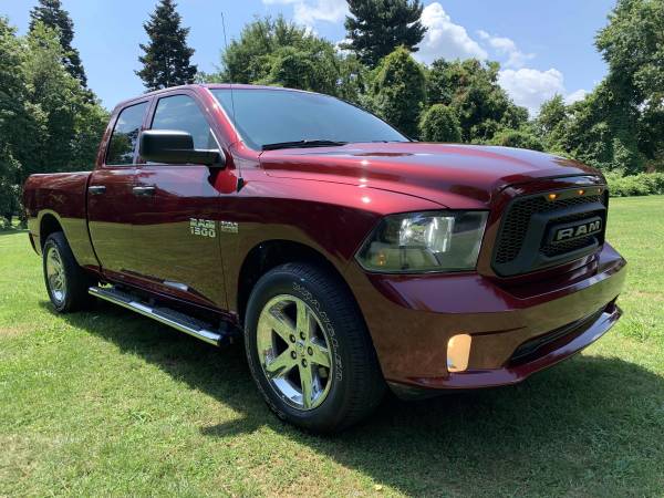 2017 RAM 1500 5.7 V8 4X4 ONLY 6k MILES for sale in Northampton, PA – photo 6