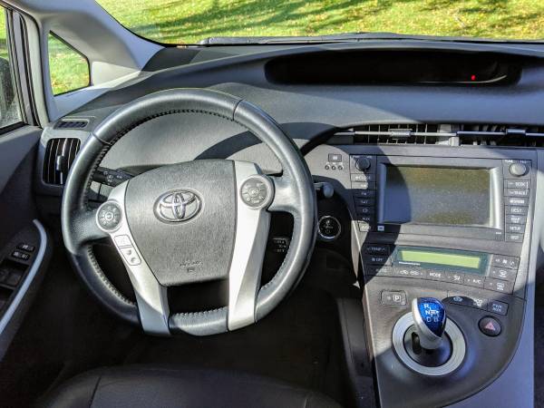 2010 Toyota Prius IV for sale in Saint Paul, MN – photo 8