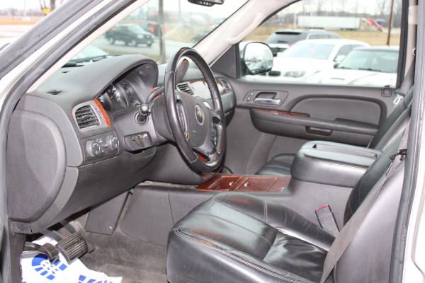 2008 Chevrolet Suburban 1500 LTZ - - by dealer for sale in Whitestown, IN – photo 5