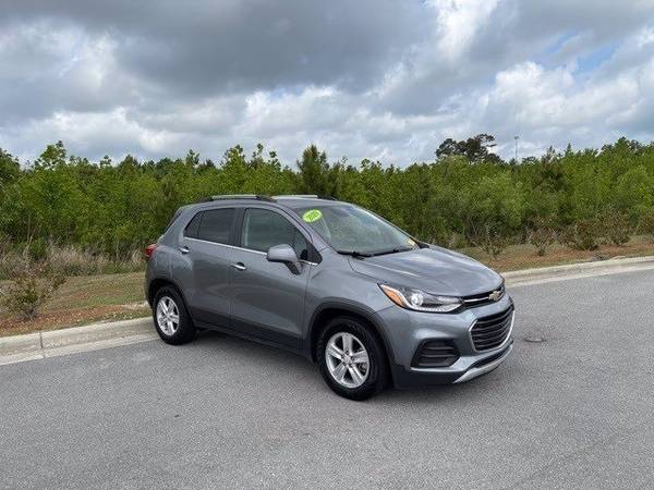 2020 Chevy Chevrolet Trax LT suv Gray - - by dealer for sale in Goldsboro, NC – photo 10