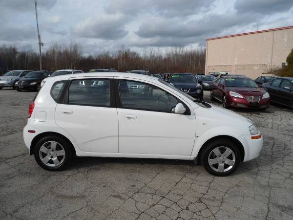 Chevrolet Aveo Gas Saving 5 Speed Manual 90K ***1 Year Warranty*** -... for sale in Hampstead, NH – photo 4