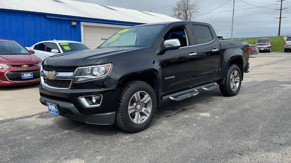 2015 Chevrolet Colorado LT 4WD Crew Cab - - by dealer for sale in Pleasant Hill, IA – photo 2