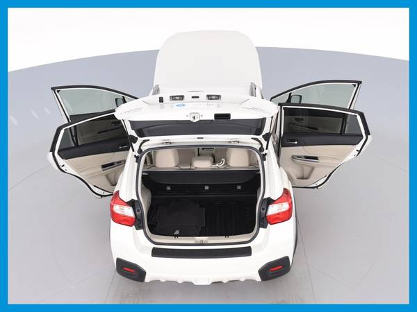 2015 Subaru XV Crosstrek Premium Sport Utility 4D hatchback White for sale in Sacramento , CA – photo 18