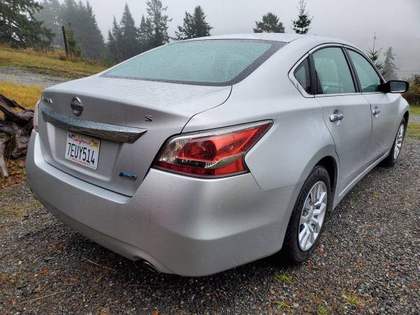 2014 Nissan Altima 2 5 S runs, drives and shifts great, very clean for sale in Smith River, OR – photo 4