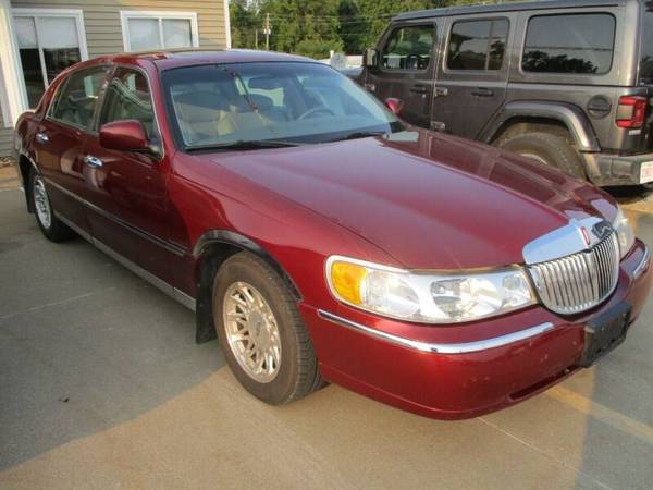 1999 Lincoln Town Car Signature 4dr Sedan 147000 Miles - cars &... for sale in Mount Pleasant, IA – photo 5