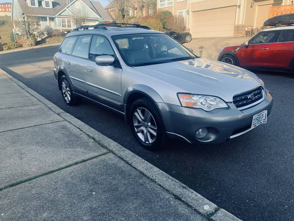 2007 Subaru Outback LLB all wheel drive low miles clean title - cars for sale in Portland, OR – photo 4
