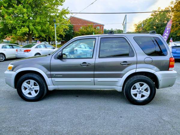 2005 FORD ESCAPE AWD Automatic Low Mileage 1-OWNER⭐+ 6 MONTH... for sale in Front Royal, District Of Columbia – photo 2