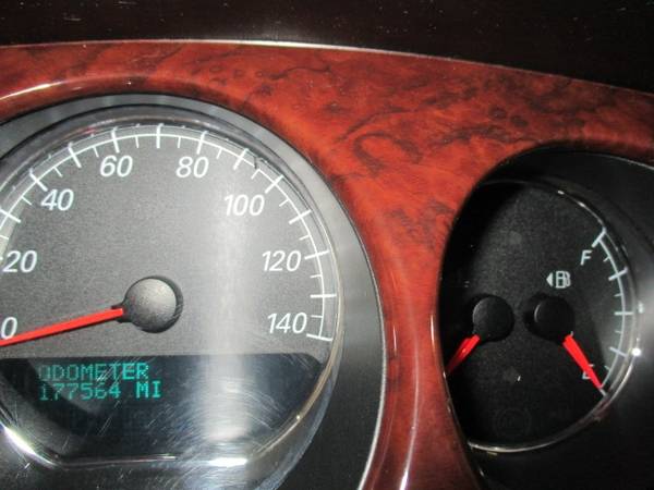 2007 Buick Lucerne 4dr Sdn V8 CXL for sale in Wadena, MN – photo 9