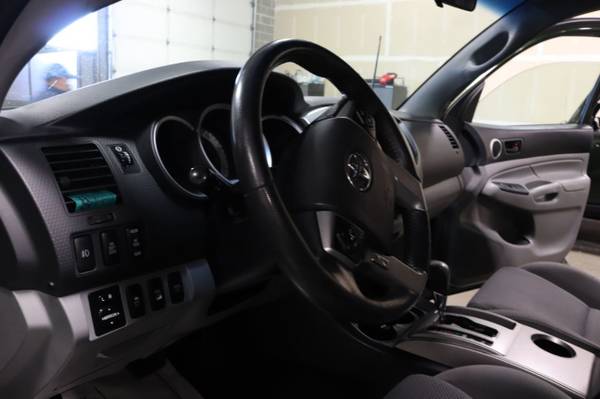 2014 Toyota Tacoma 4WD Double Cab V6 Automatic Gre - cars & for sale in Hillsboro, WA – photo 9