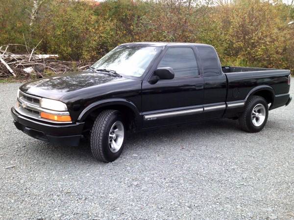 2001 Chevrolet Chevy S-10 Base 2dr Extended Cab 2WD SB CASH DEALS ON for sale in Lake Ariel, PA – photo 2