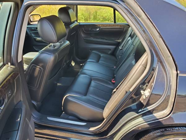 2008 Cadillac dts loaded leather seats sunroof for sale in Wooster, OH – photo 16