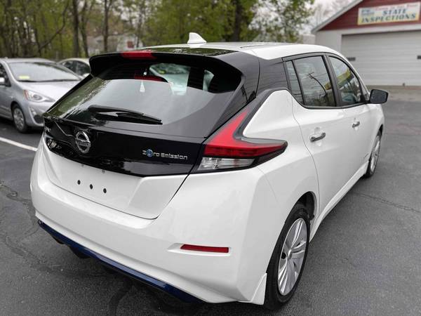 2018 Nissan LEAF S ALL ELECTRIC 151 MILES DC FAST CHARGING 16000 for sale in Walpole, RI – photo 8