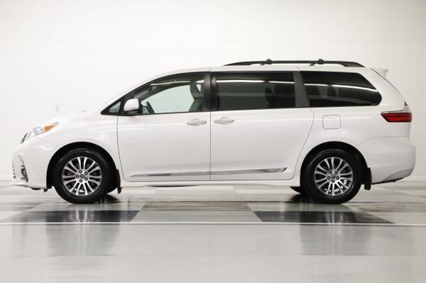 NAVIGATION - HEATED LEATHER White 2018 Toyota Sienna XLE Mini Van for sale in Clinton, MO – photo 21