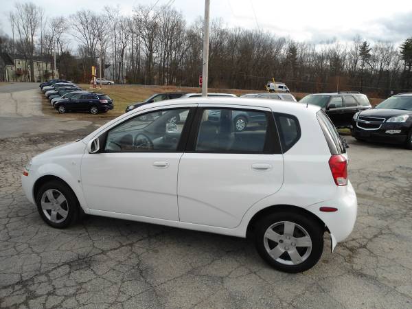 Chevrolet Aveo Gas Saving 5 Speed Manual 90K ***1 Year Warranty*** -... for sale in Hampstead, NH – photo 8