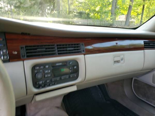 1996 Cadillac DeVille for sale in East Granby, MA – photo 19