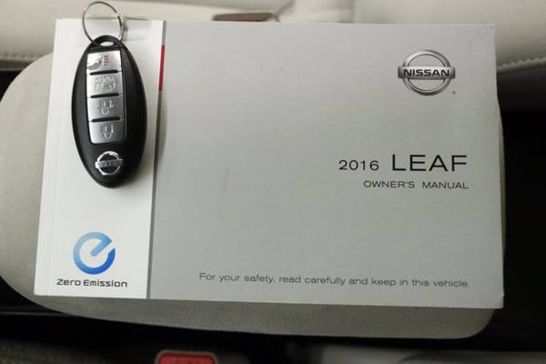 CAMERA! DC FAST CHARGING! 2016 Nissan LEAF SV ZEV Electric for sale in Clinton, KS – photo 15