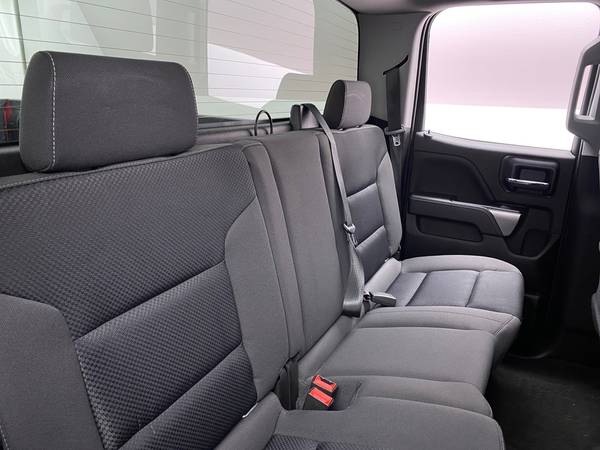 2018 Chevy Chevrolet Silverado 1500 Double Cab LT Pickup 4D 6 1/2 ft... for sale in Lewisville, TX – photo 19