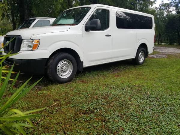 6 Van's 2017s Nissan nv3500 passenger - cars & trucks - by owner -... for sale in Orlando, FL – photo 7
