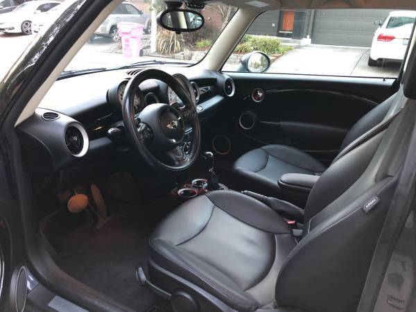 🔥🔥 2013 MINI Cooper Hardtop / Low 74k Miles / Carfax - cars & trucks... for sale in Eugene, OR – photo 6